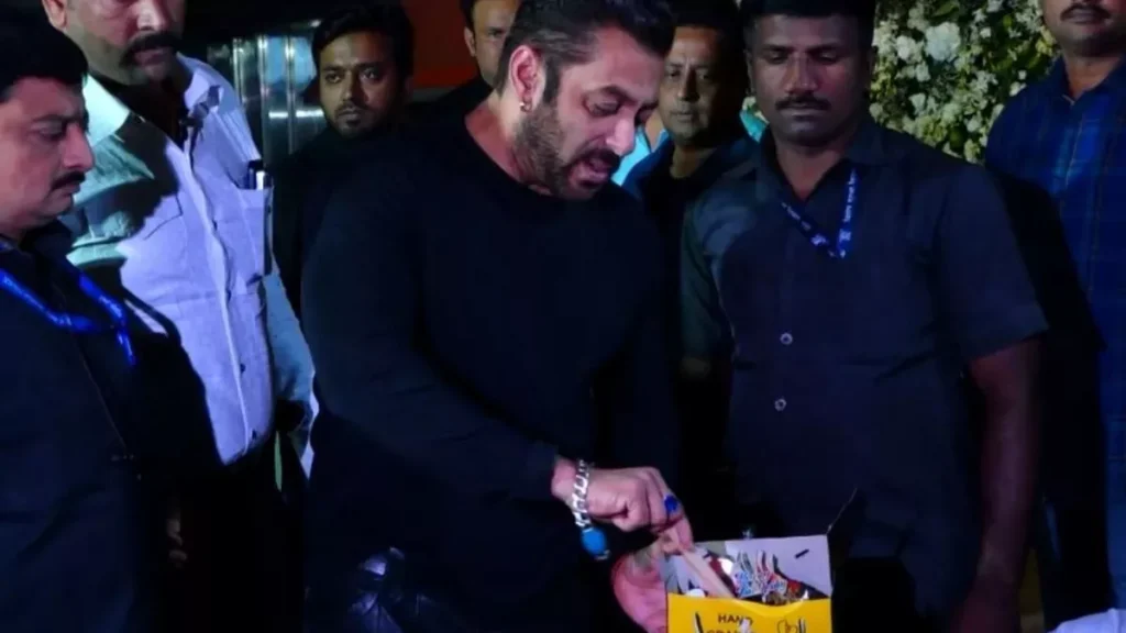 Salman Khan's 58th Birthday Celebration: A Day with Family and Fans